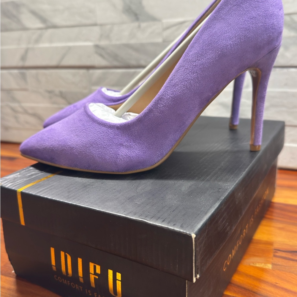 Lavender Suede Pointed-Toe Stiletto Heels size 9